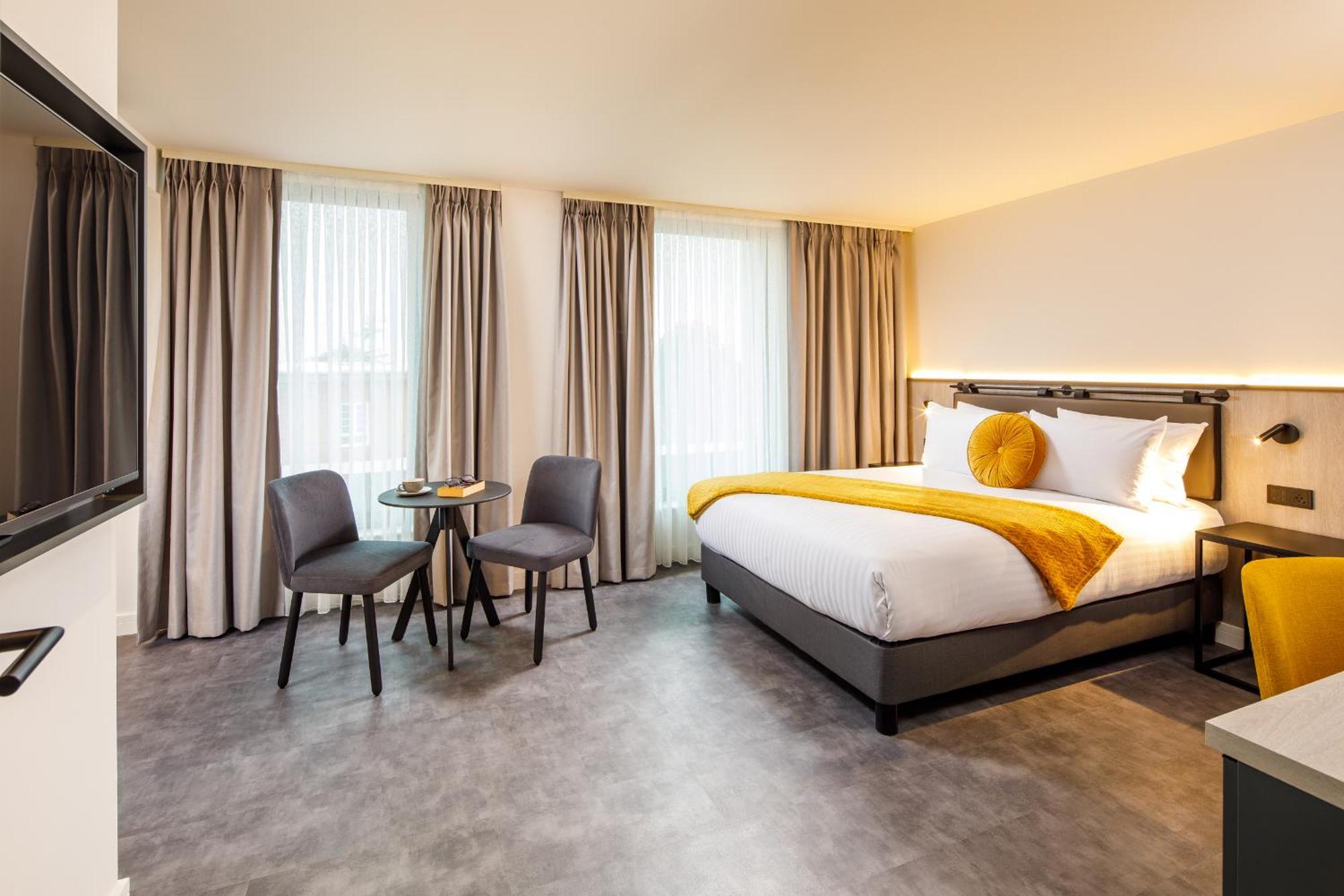 Southgate Hotel London East Barnet Esterno foto