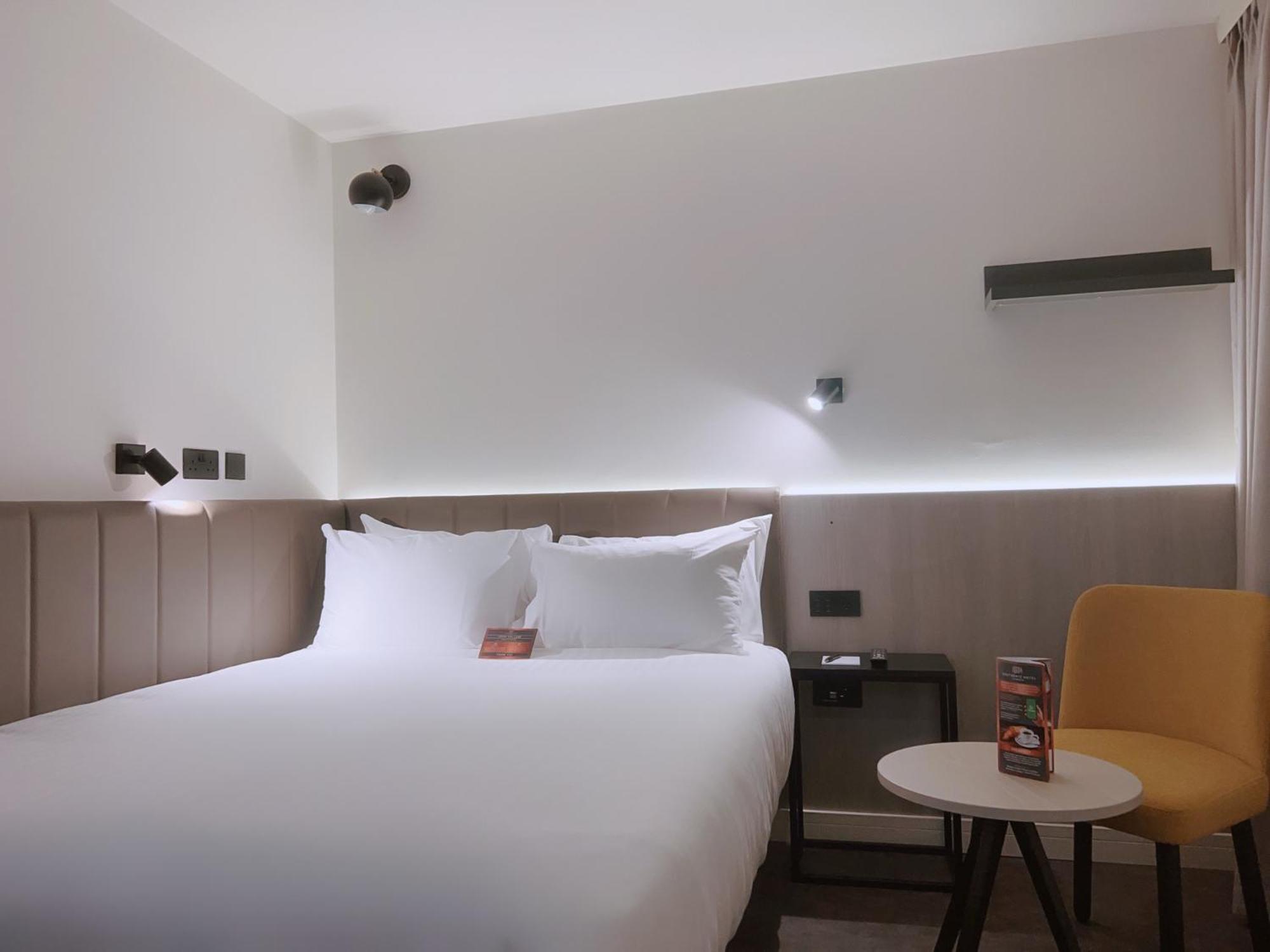 Southgate Hotel London East Barnet Esterno foto